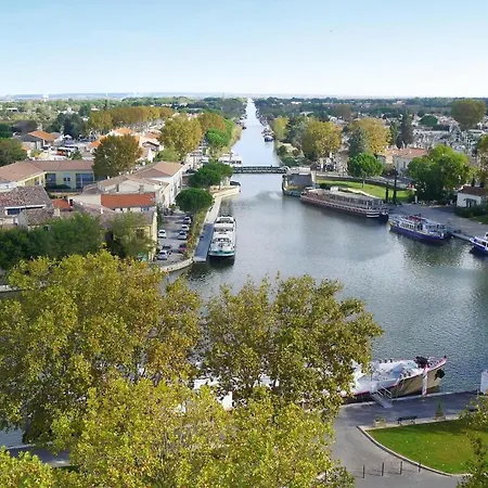 Beautiful In * Aigues-Mortes
