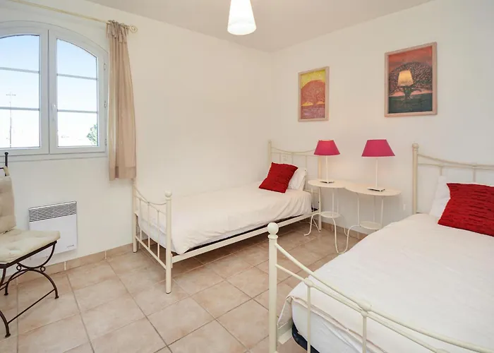 Casa de Férias 2 Bedroom Cozy In *