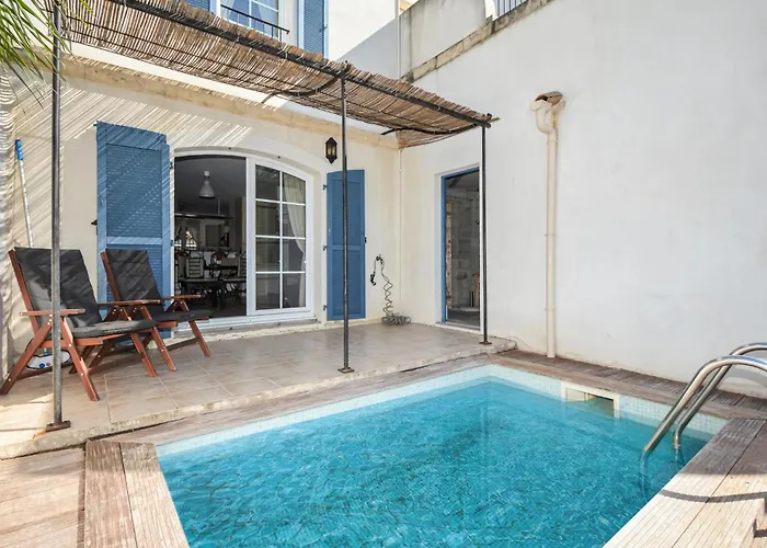 2 Bedroom Cozy In Aigues-Mortes